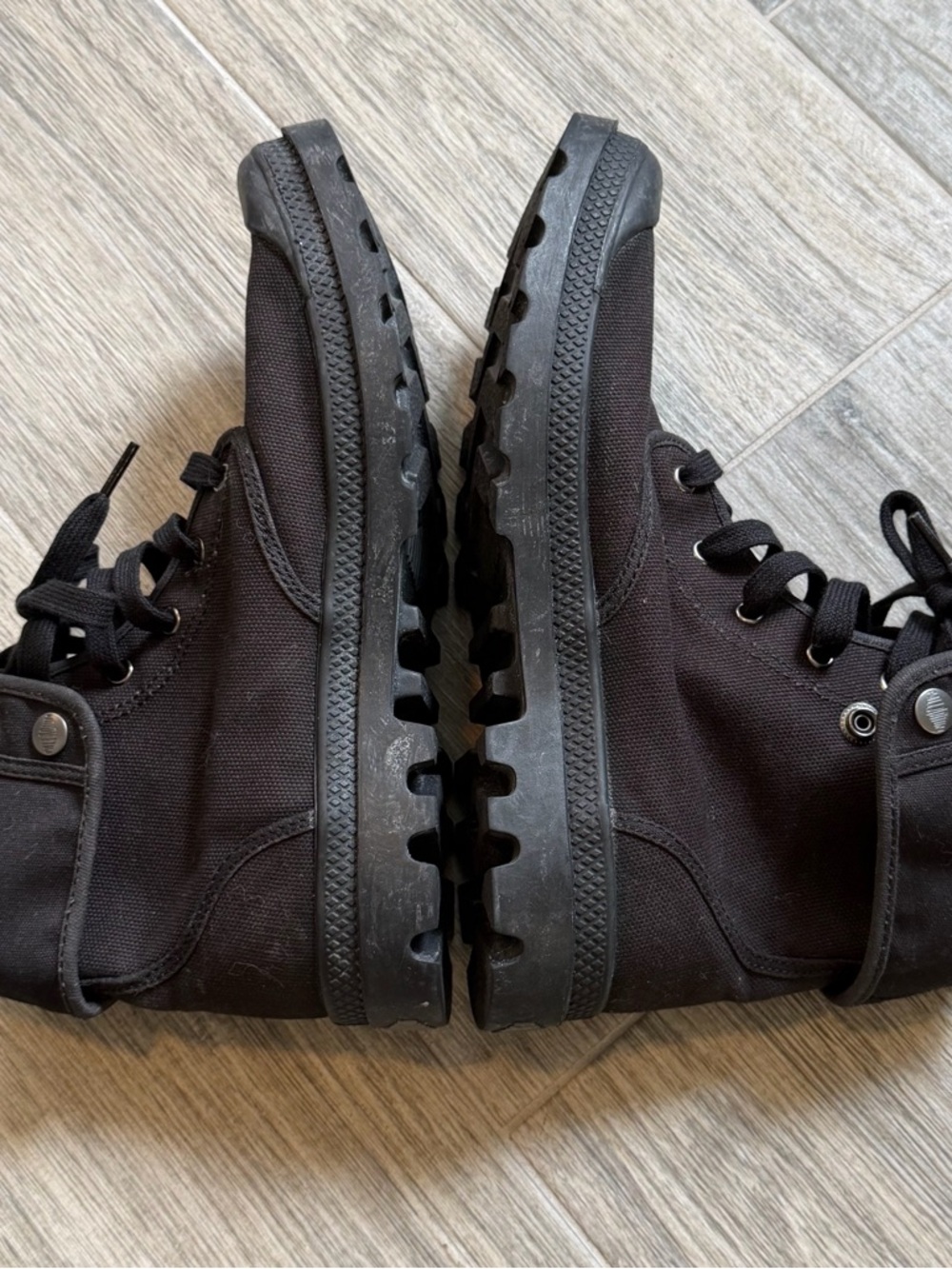 Palladium Baggy 02353-060-M Mens 10.5 Black Canvas Lug Sole Platform Combat Boot - Picture 5 of 10